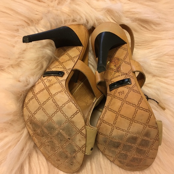 L.A.M.B. darek natural heels - Picture 7 of 8